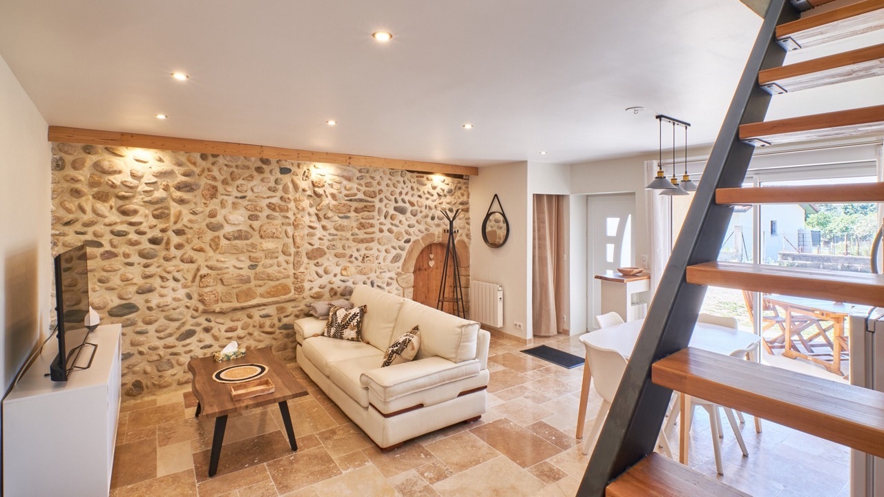 Photo of Livingroom in Saint-Hilaire-du-Rosier