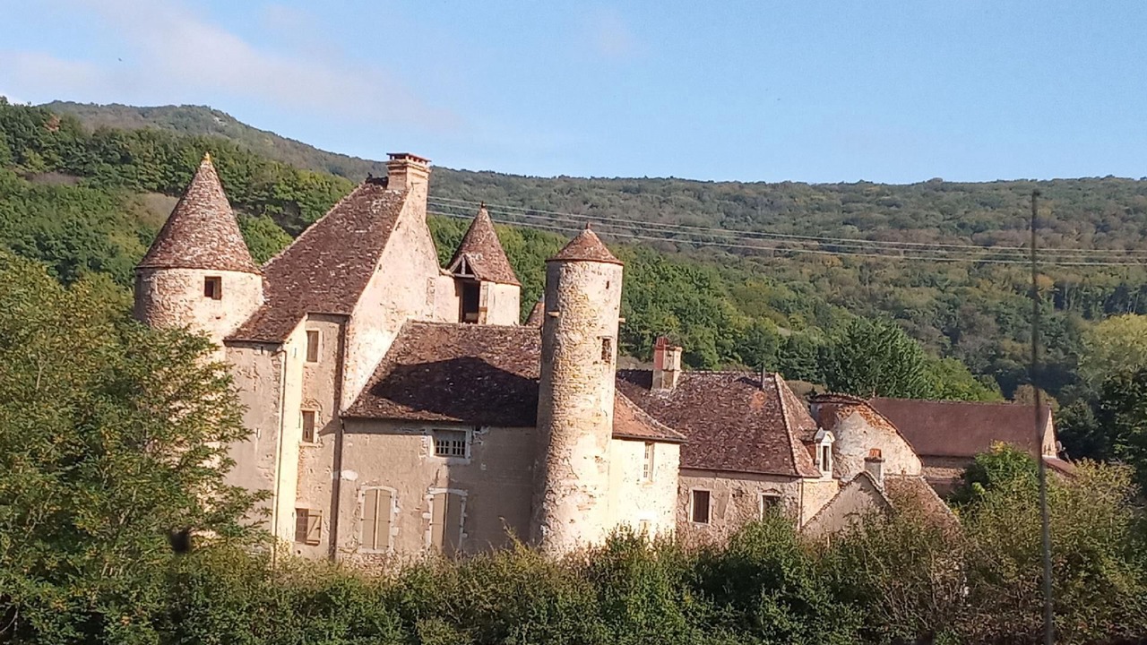 Photo of Outdoor in La Chapelle-sous-Brancion