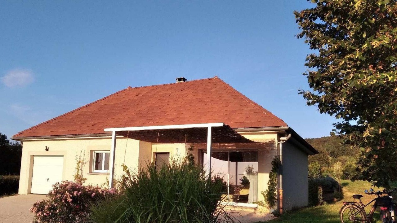 Photo of Outdoor in La Chapelle-sous-Brancion