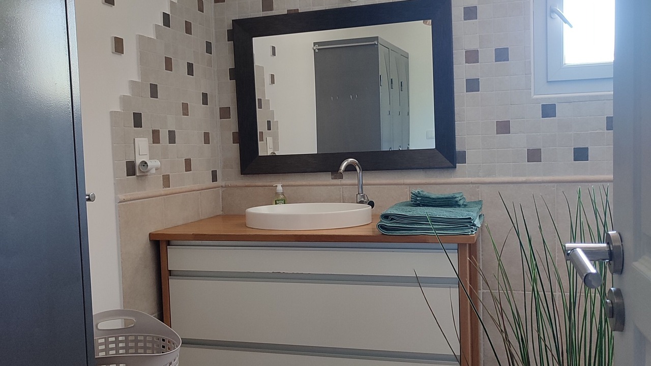 Photo of Bathroom in Vacqueyras