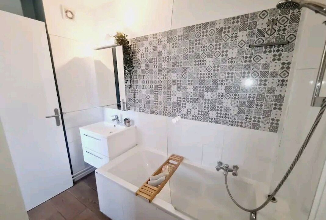 Photo of Bathroom in Quartier Centre Ville