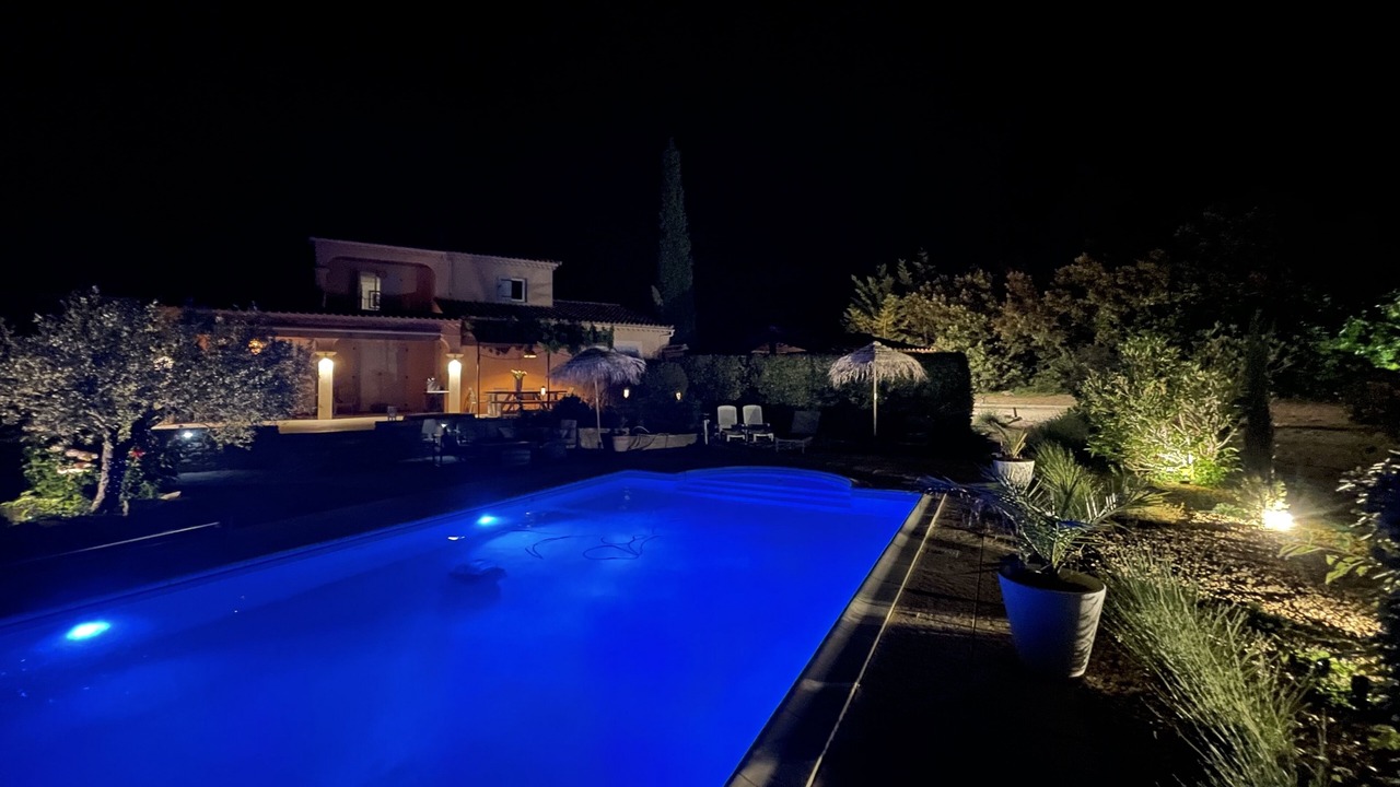 Photo of Outdoor in La Roque-sur-Pernes