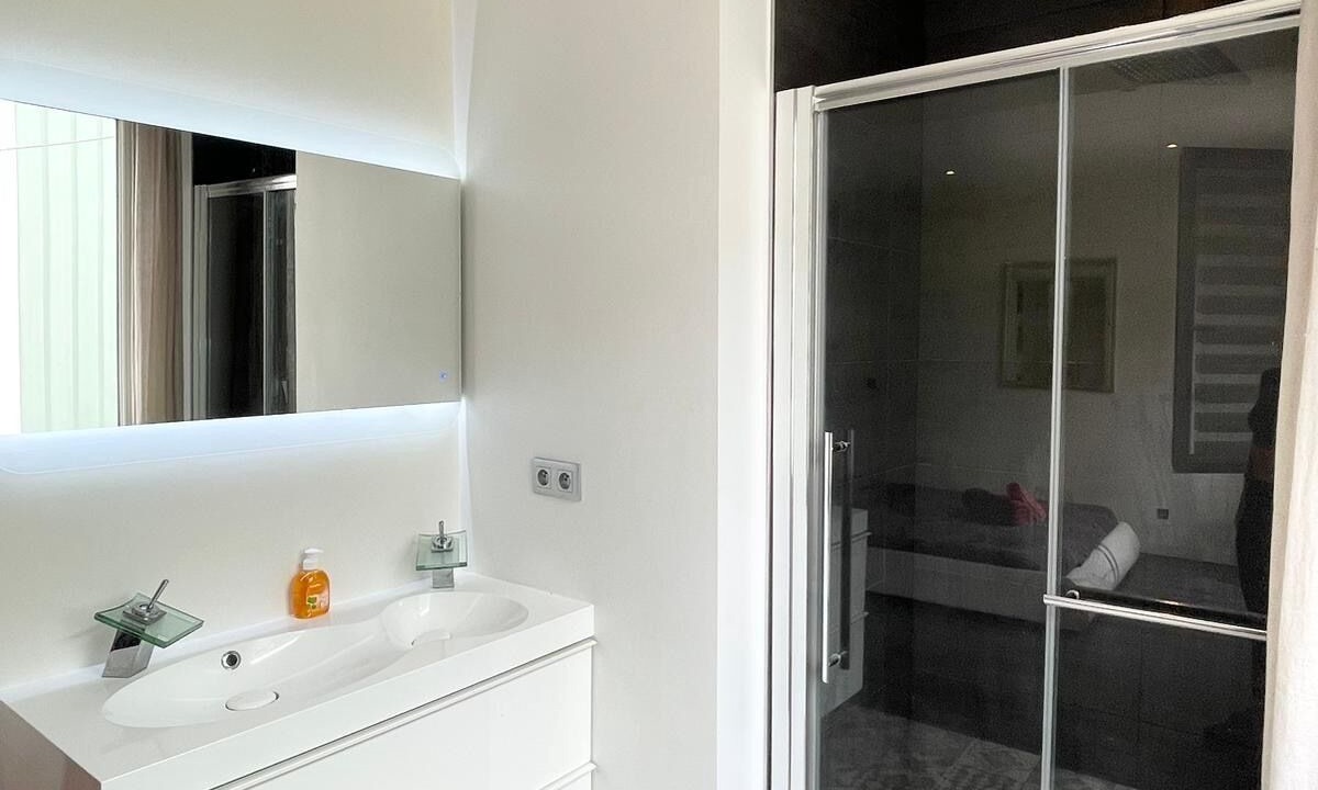Photo of Bathroom in Savigny-sur-Orge