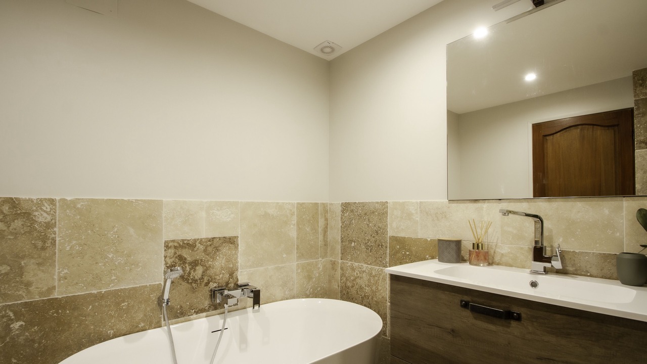 Photo of Bathroom in Harol