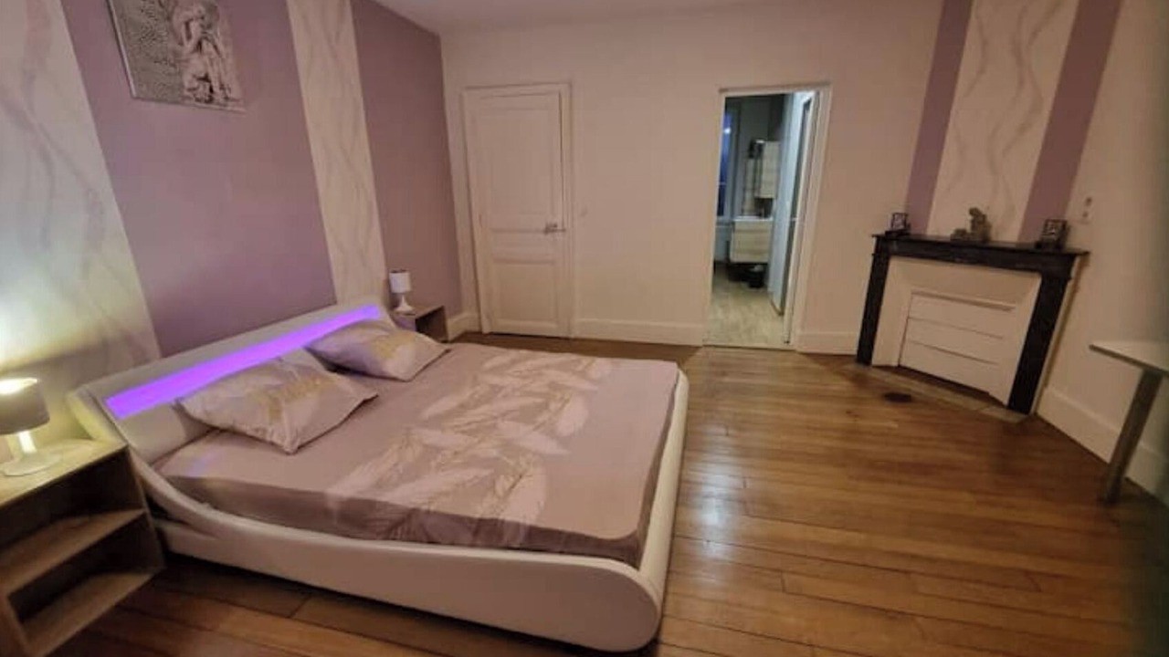 Photo of Bedroom in Saulieu