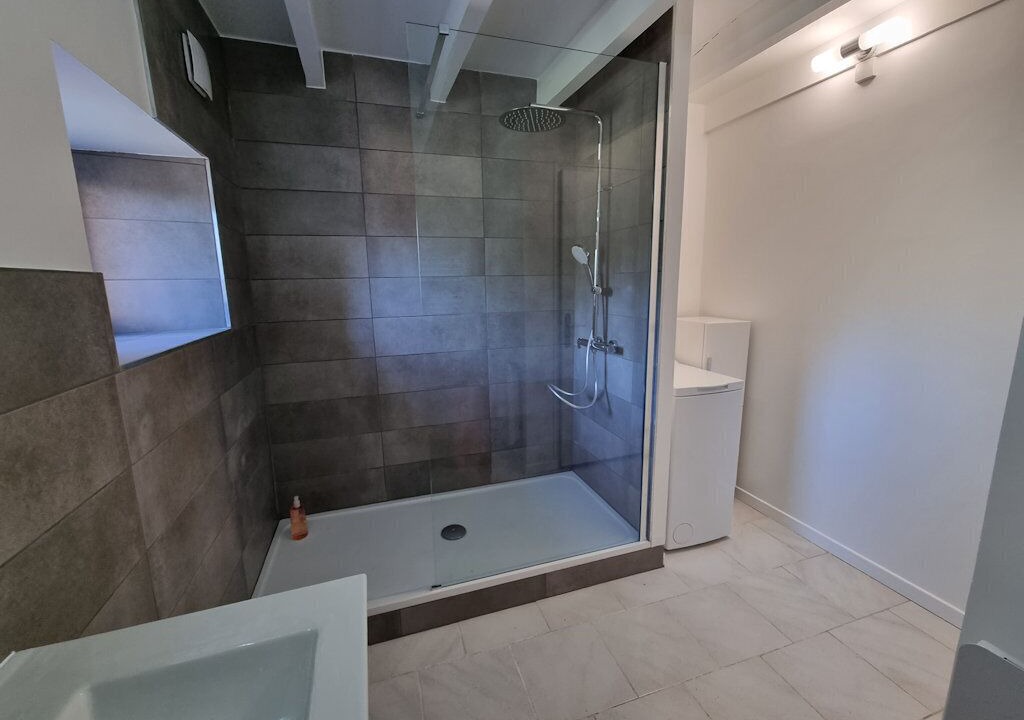 Photo of Bathroom in Crezancy-en-Sancerre