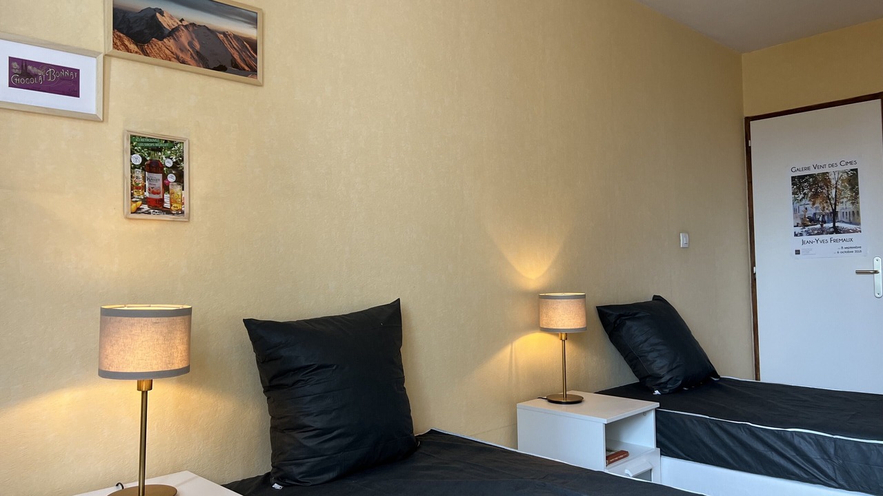 Photo of Bedroom in Meylan