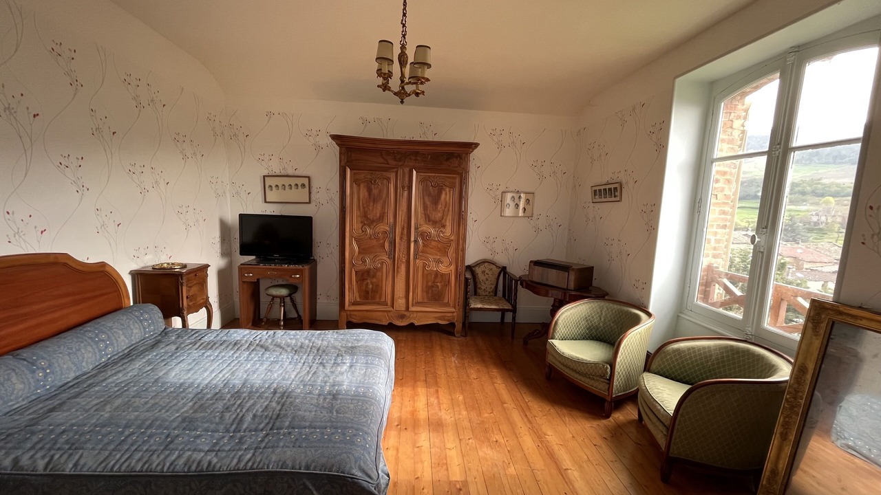Photo of Bedroom in Berze-la-Ville