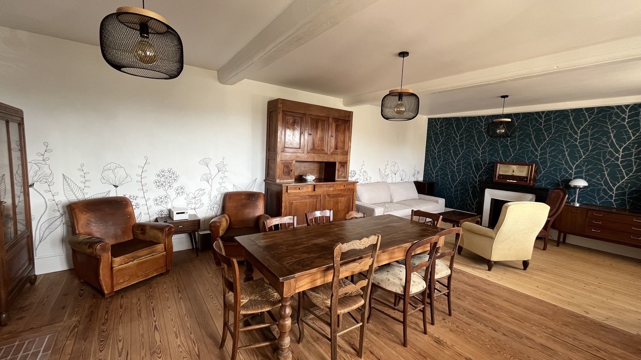 Photo of Livingroom in Berze-la-Ville