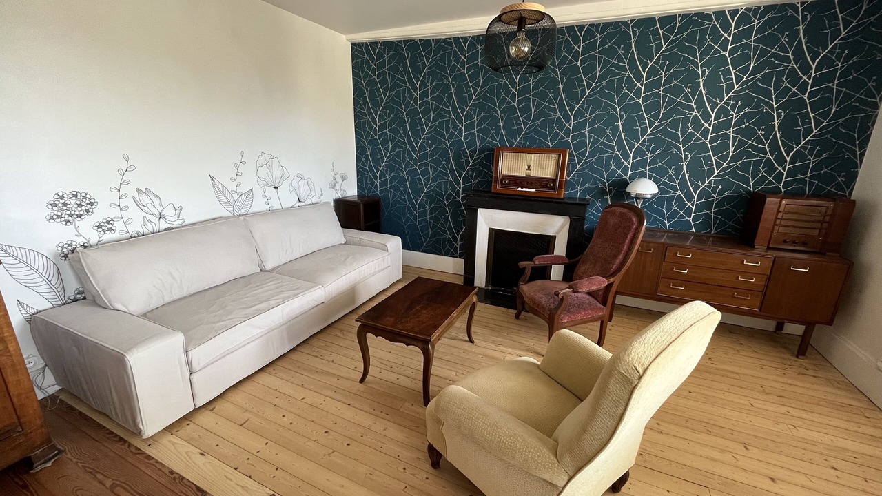 Photo of Livingroom in Berze-la-Ville