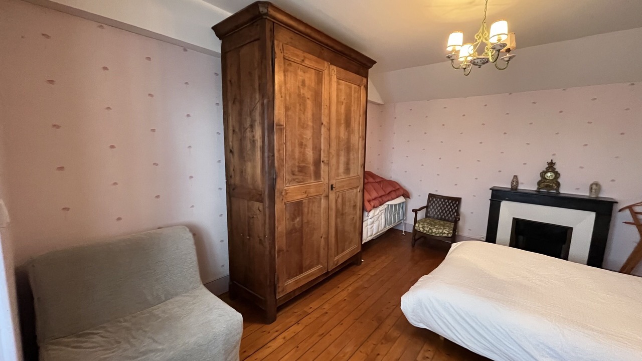 Photo of Bedroom in Berze-la-Ville