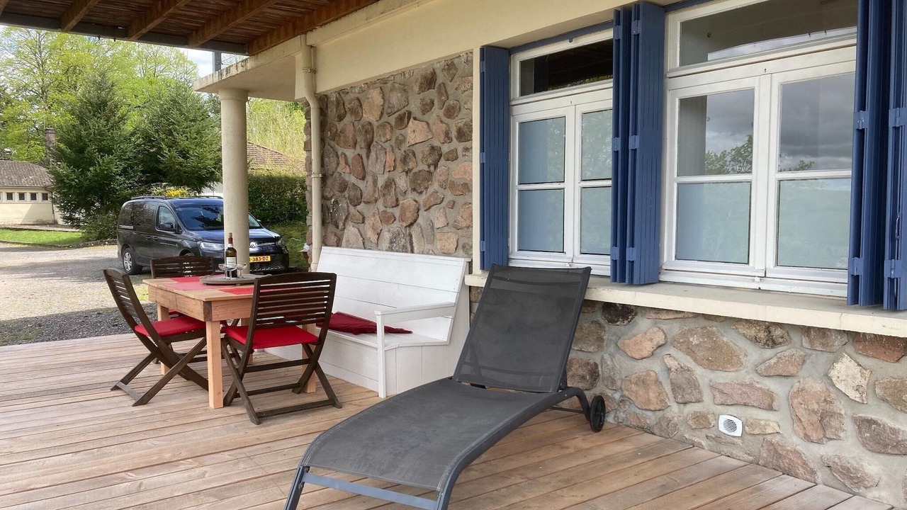 Photo of Patio Balcony in Cuzy