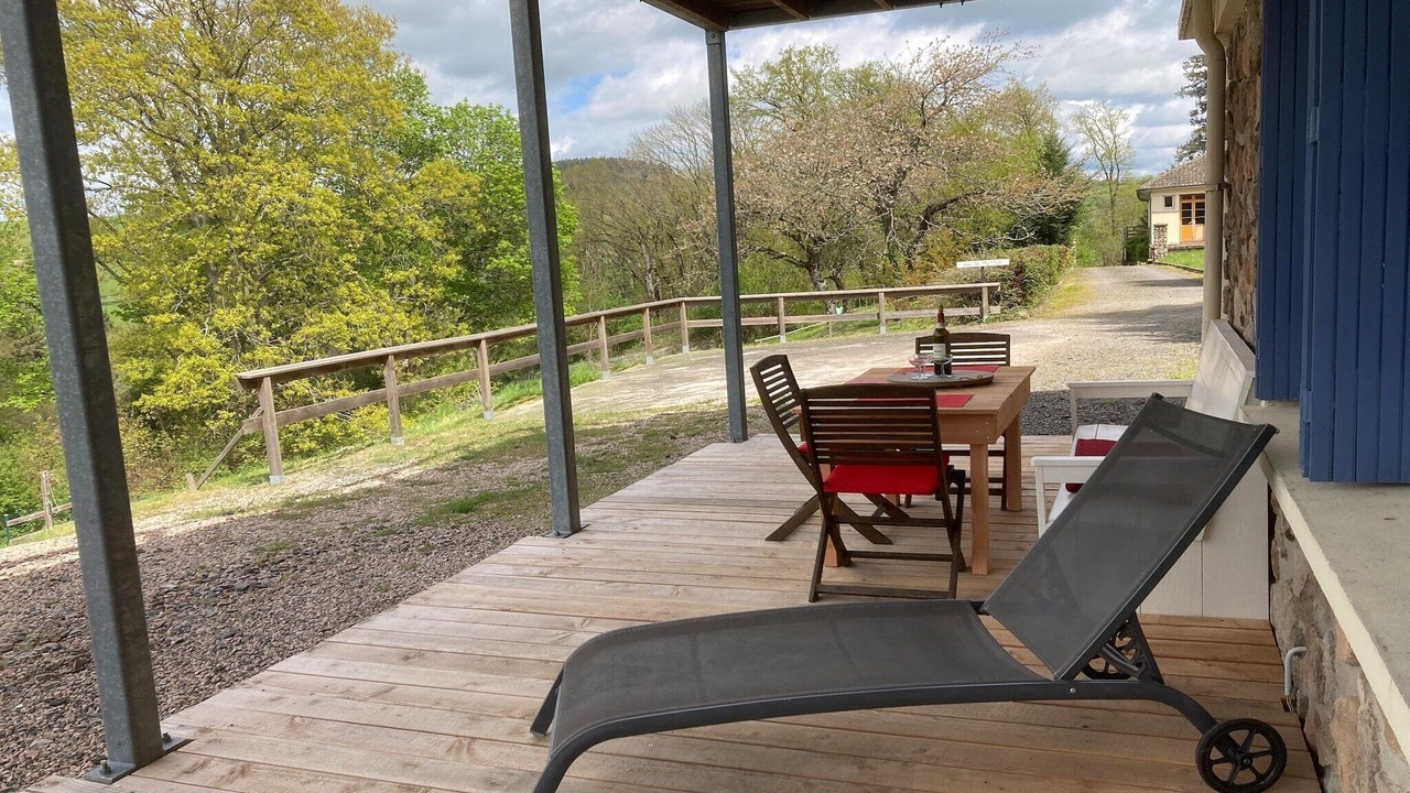 Photo of Patio Balcony in Cuzy