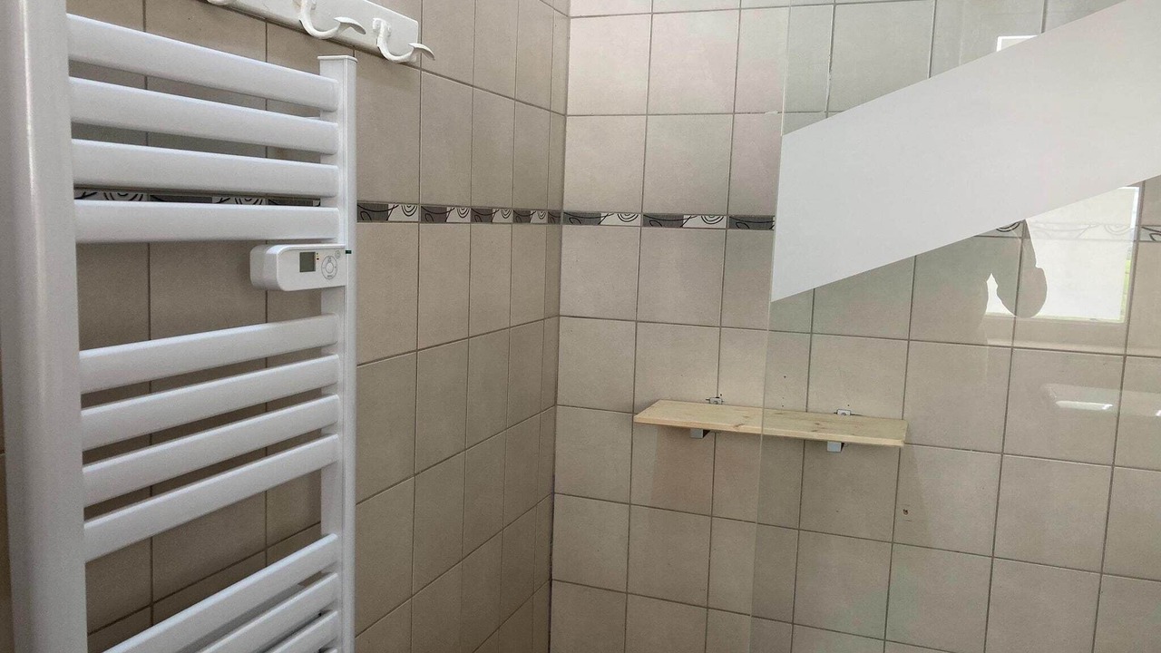 Photo of Bathroom in Cuzy