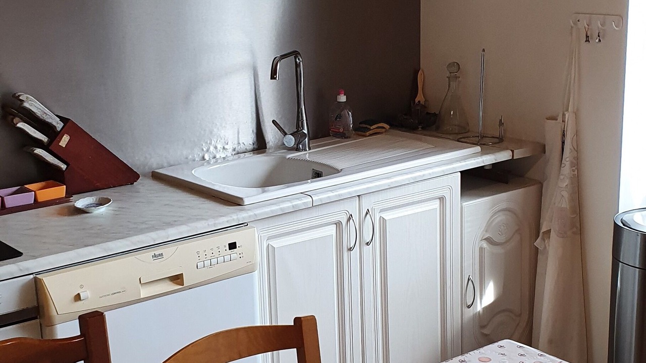 Photo of Kitchen in Saint-Just-d'Avray