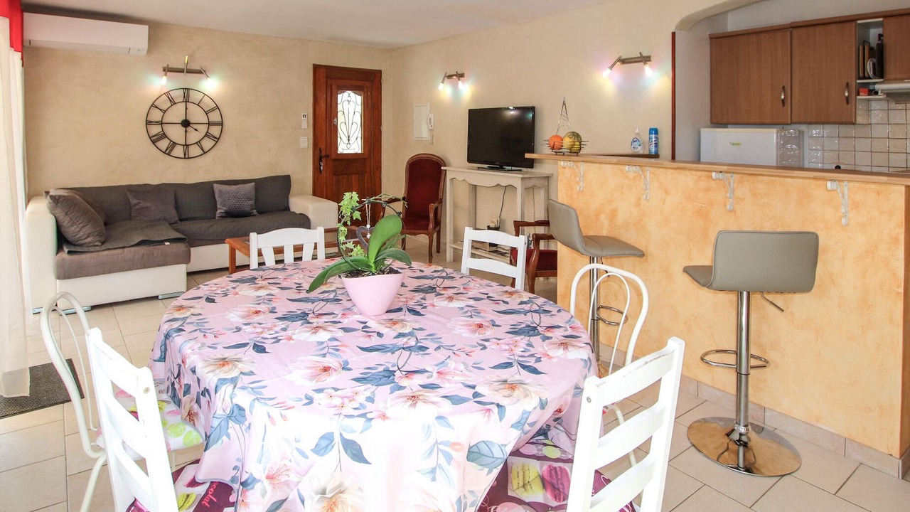 Photo of Bedroom in Rousset-les-Vignes