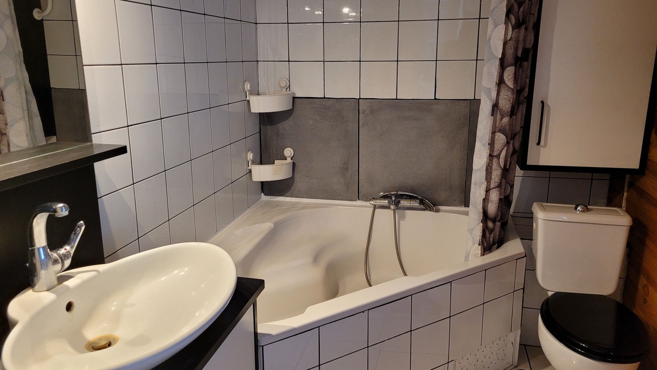 Photo of Bathroom in Pagny-la-Ville
