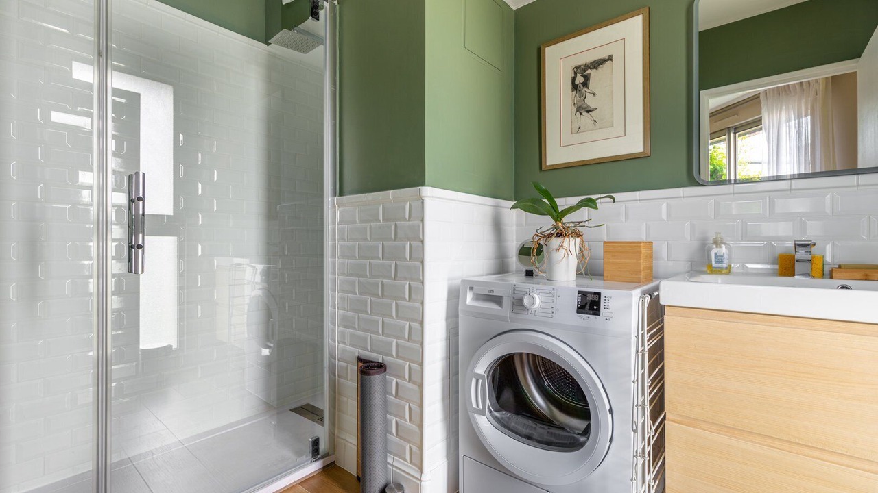 Photo of Bathroom in Quartier de la Salpetriere
