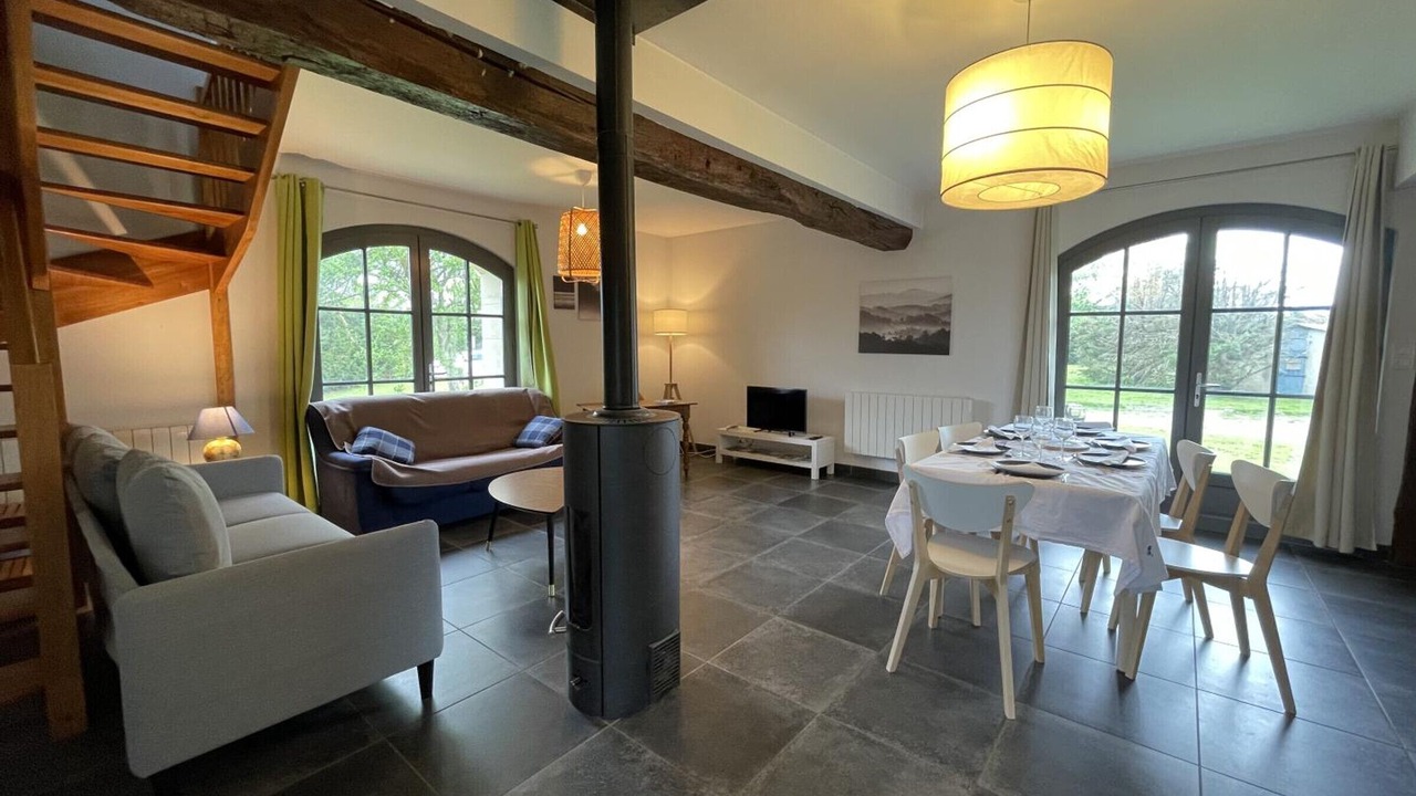 Photo of Livingroom in Autry-Issards