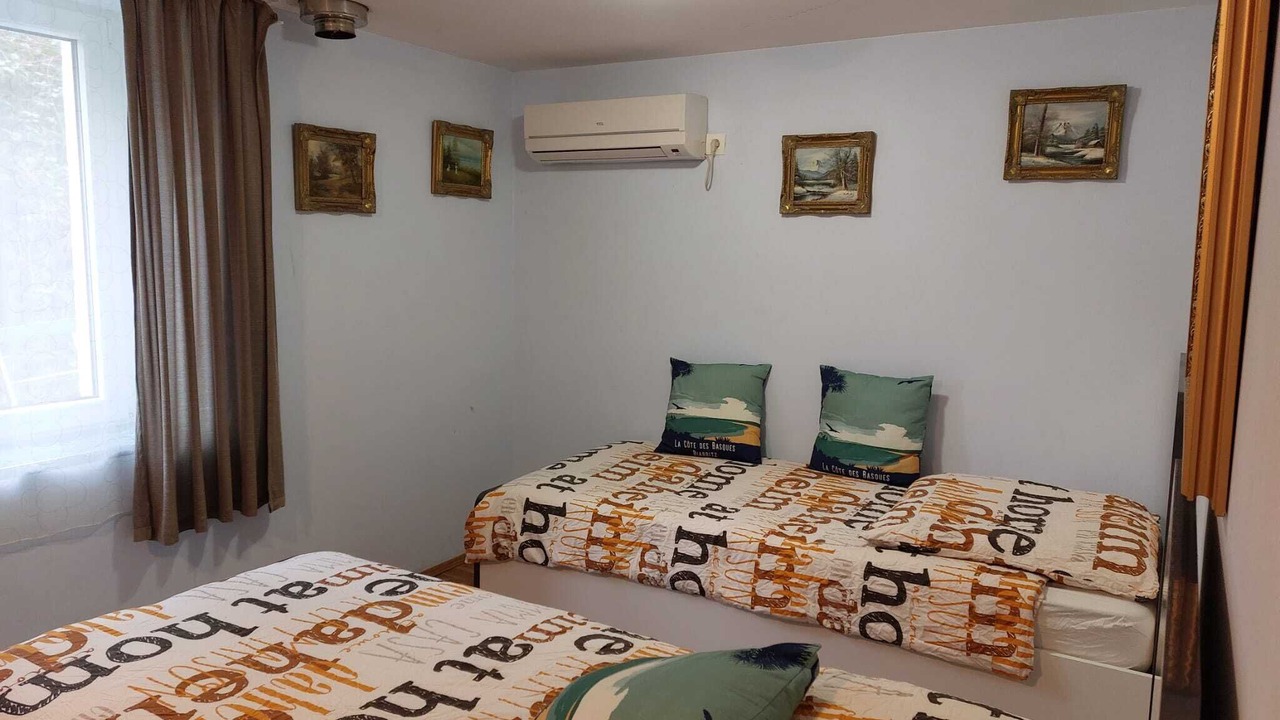 Photo of Bedroom in Paroisse Saint-Walburge