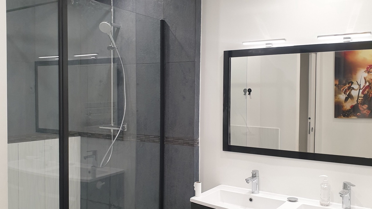Photo of Bathroom in L'Hay-les-Roses