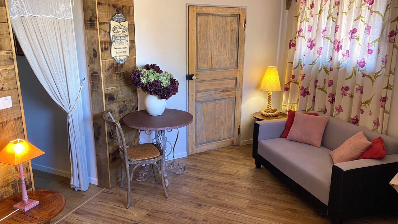 Photo of Livingroom in Campuac