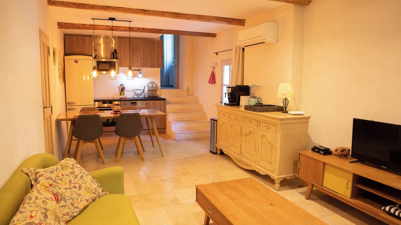 Photo of Livingroom in Saint-Hippolyte-le-Graveyron