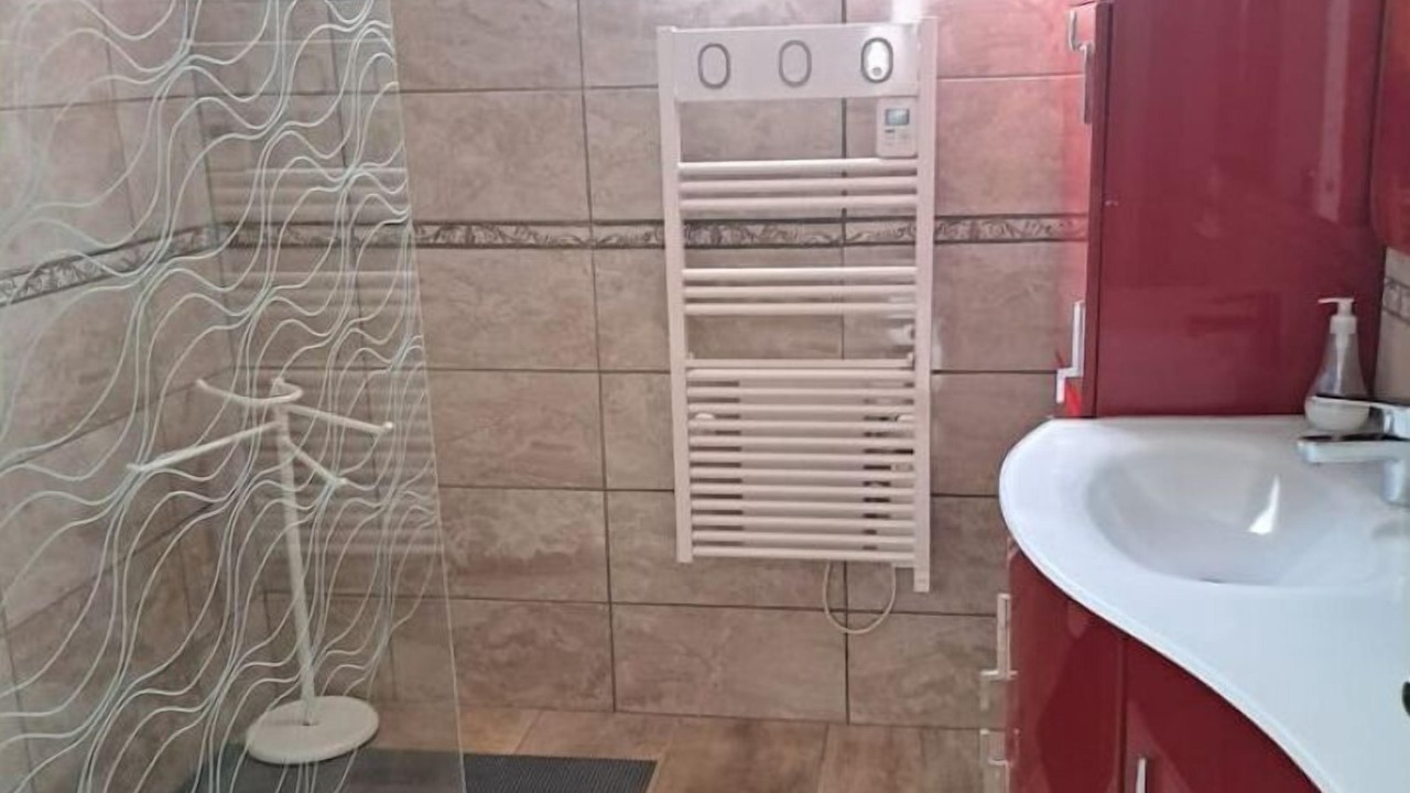 Photo of Bathroom in Doucier