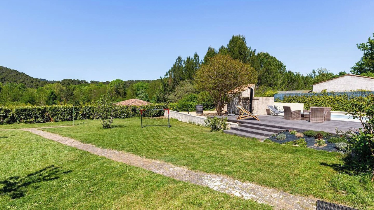 Photo of Outdoor in Entrechaux