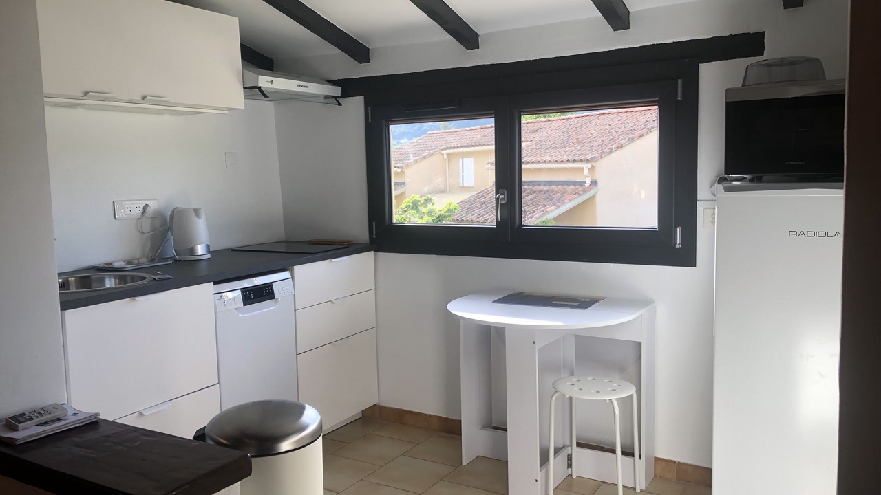 Photo of Kitchen in Entrechaux