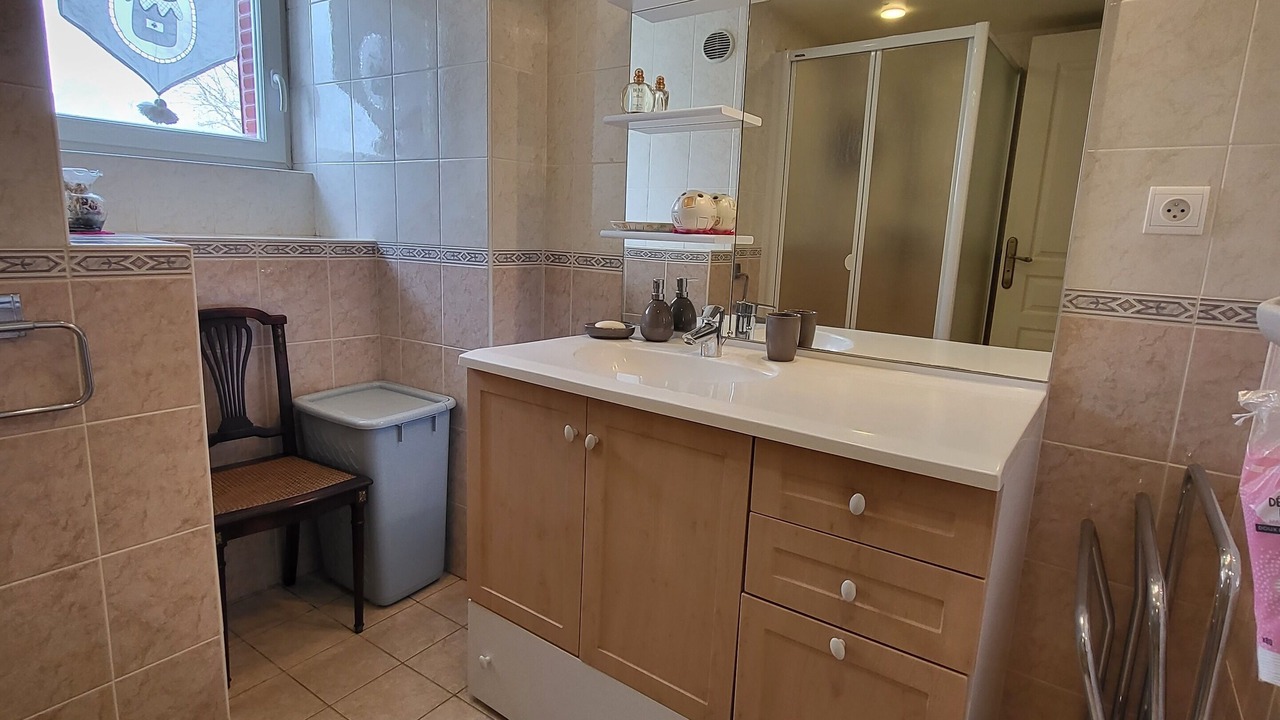 Photo of Bathroom in Curieres