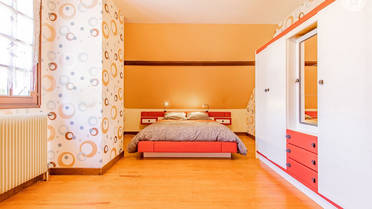 Photo of Bedroom in Pierre-de-Bresse
