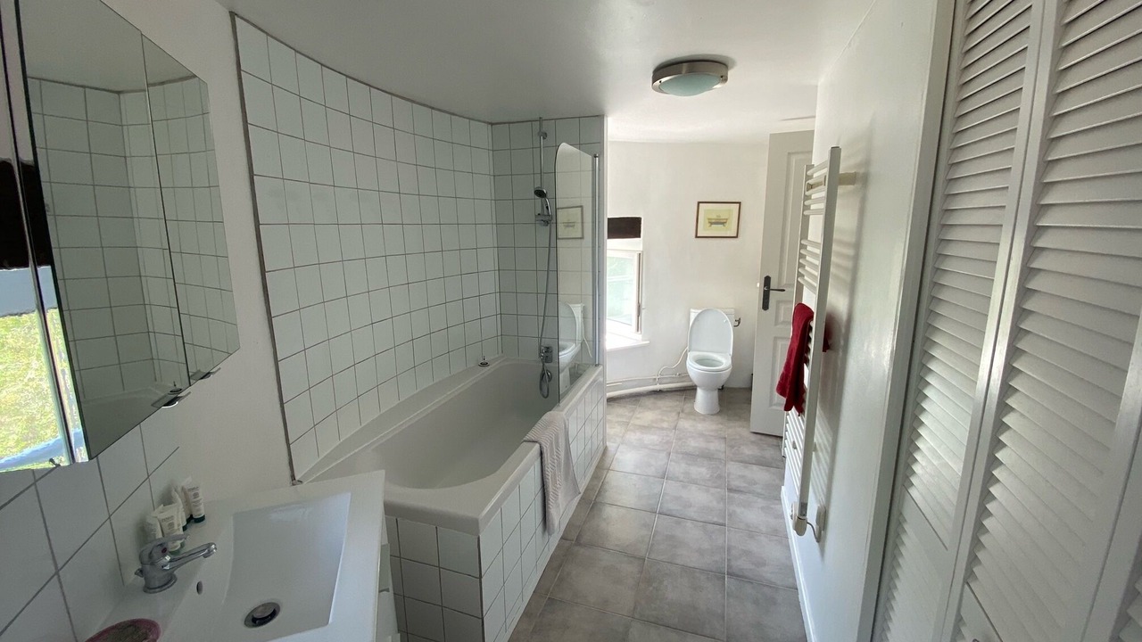 Photo of Bathroom in Saint-Benin-d'Azy