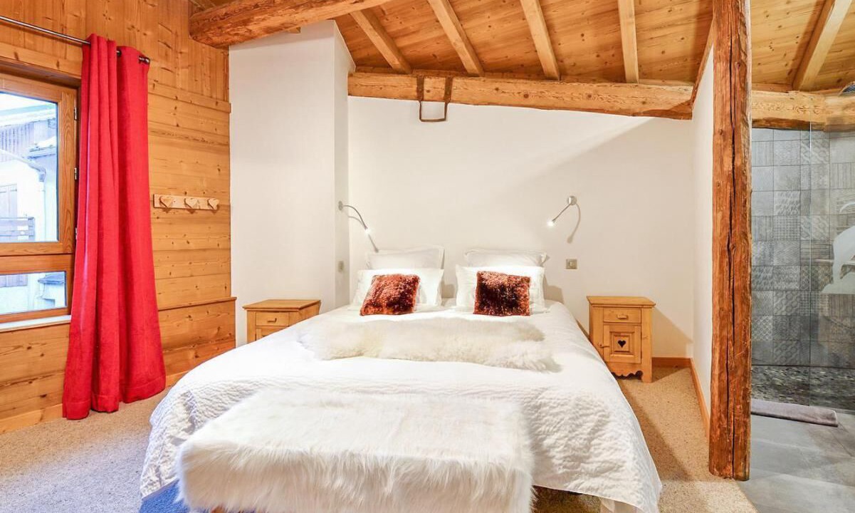 Photo of Bedroom in Les Allues