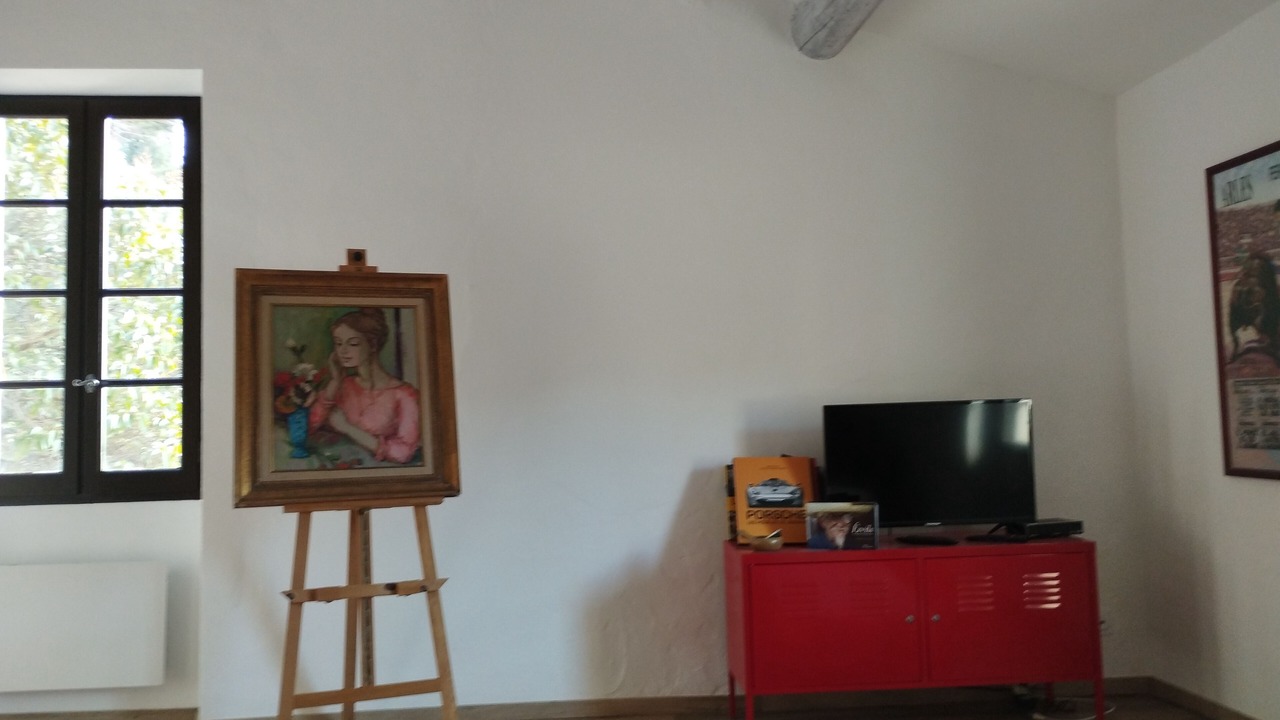 Photo of Others in Aurel