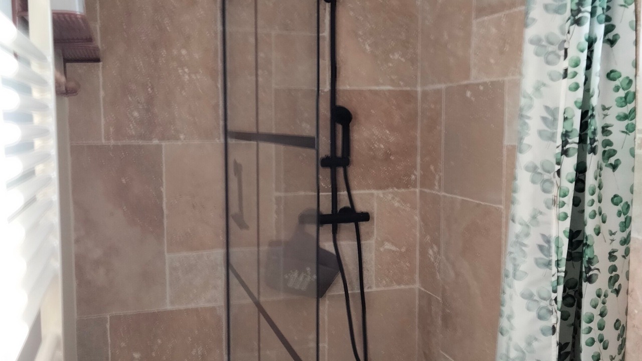 Photo of Bathroom in Vorey