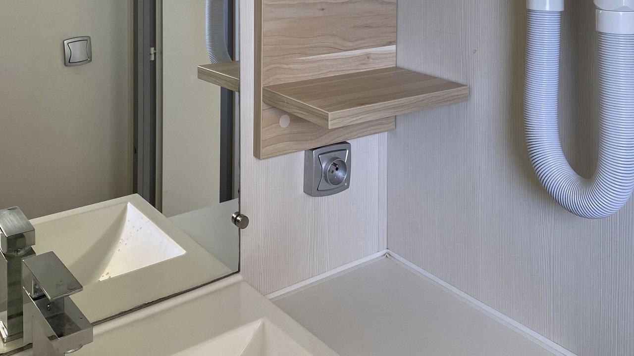 Photo of Bathroom in Chateauneuf-de-Galaure