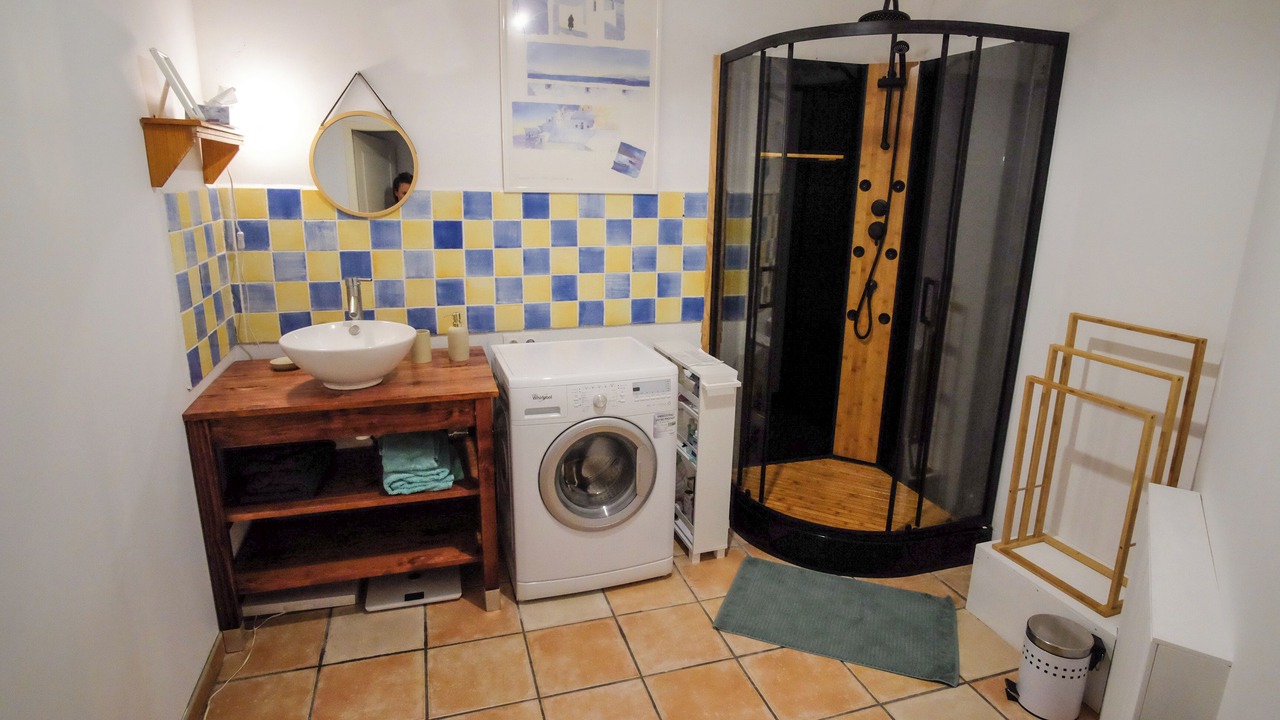 Photo of Bathroom in Aouste-sur-Sye