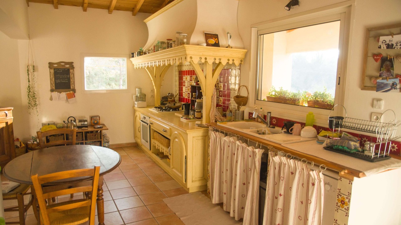 Photo of Kitchen in Aouste-sur-Sye