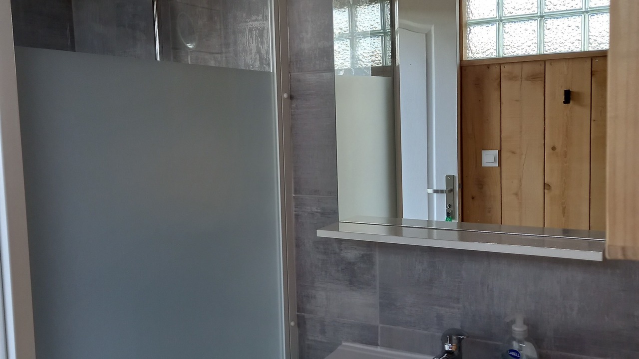 Photo of Bathroom in Saint-Barthelemy-le-Plain