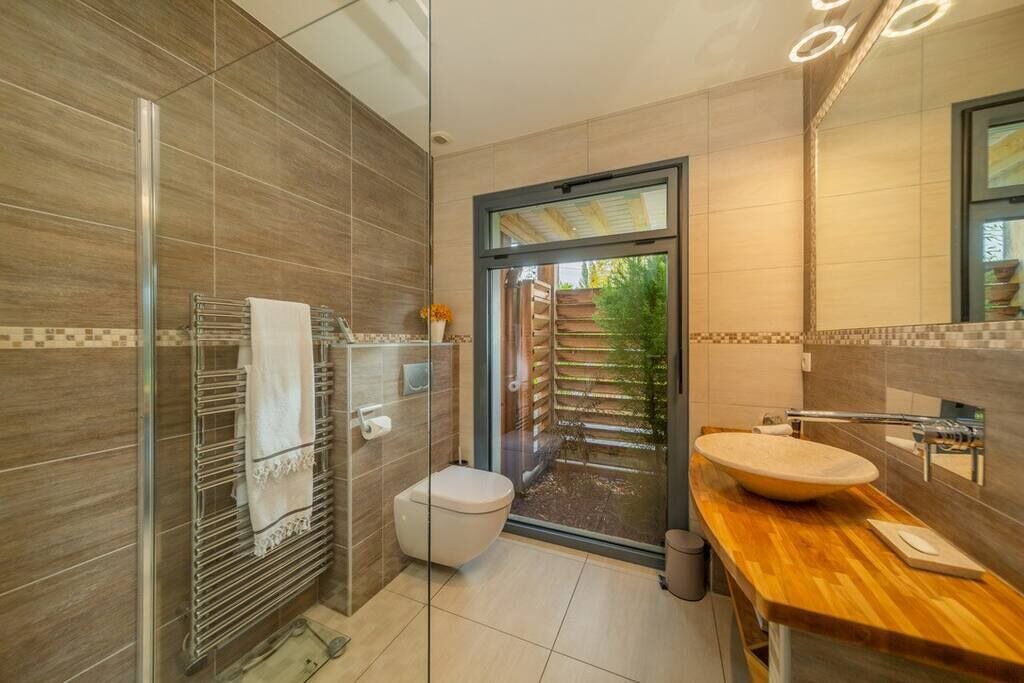 Photo of Bathroom in Veigy-Foncenex