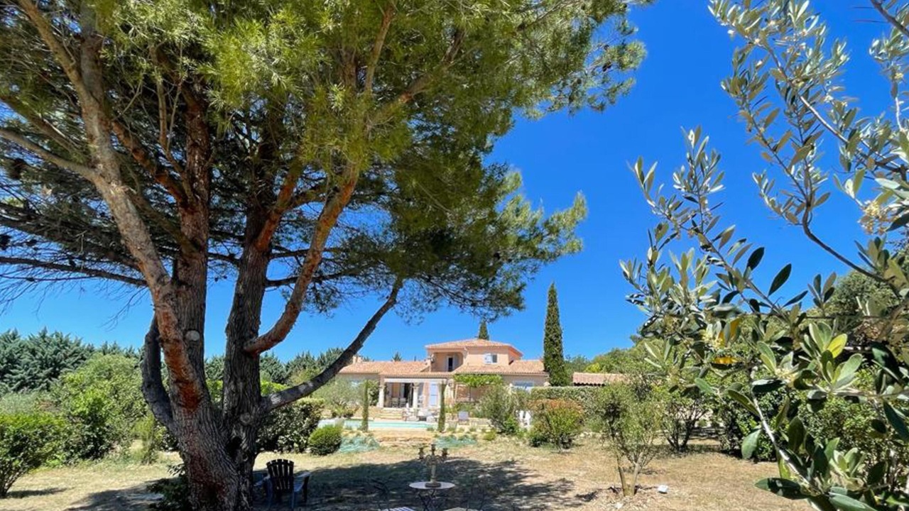 Photo of Outdoor in La Roque-sur-Pernes