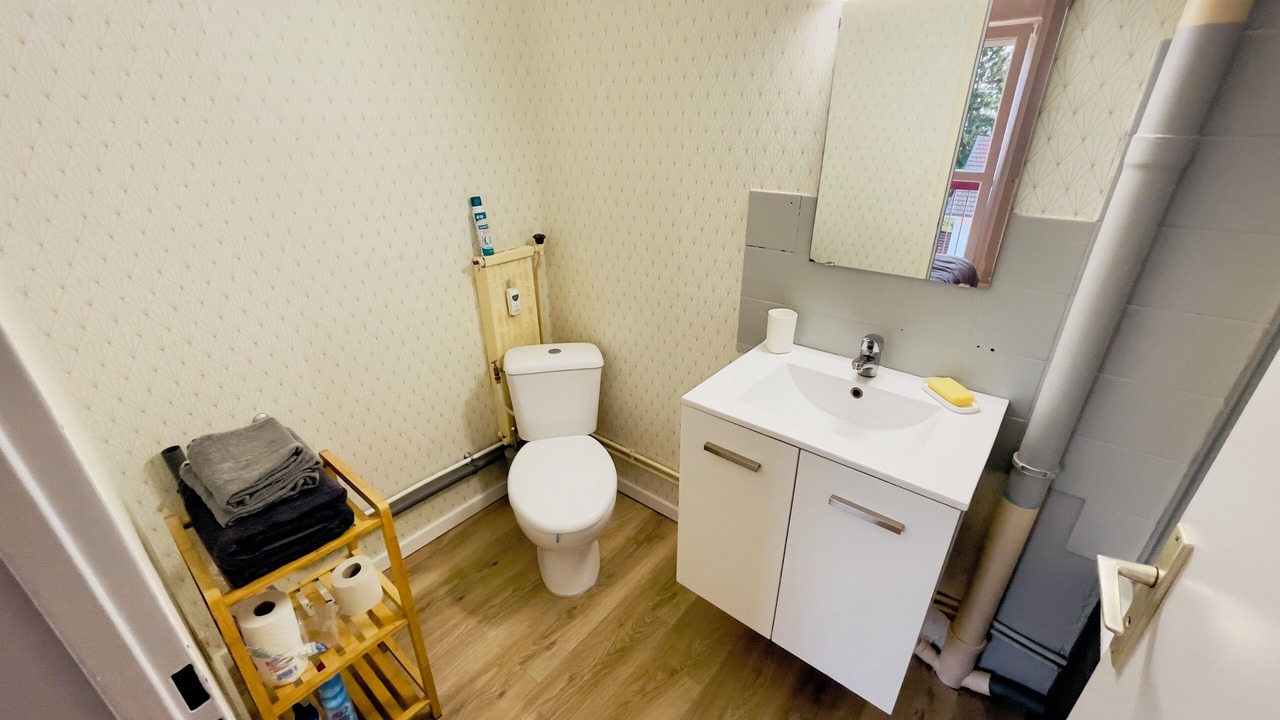 Photo of Bathroom in Lure