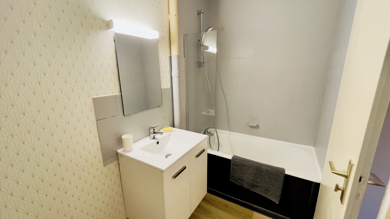 Photo of Bathroom in Lure