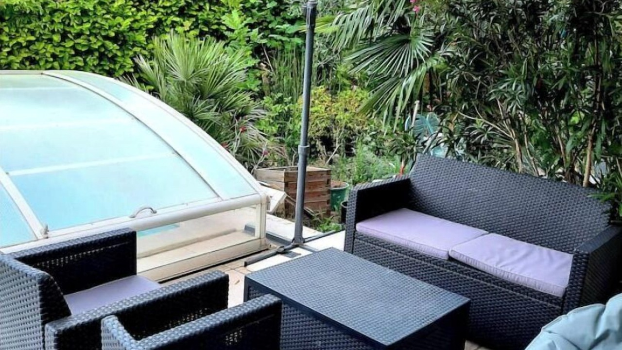 Photo of Patio Balcony in Pont-de-Labeaume