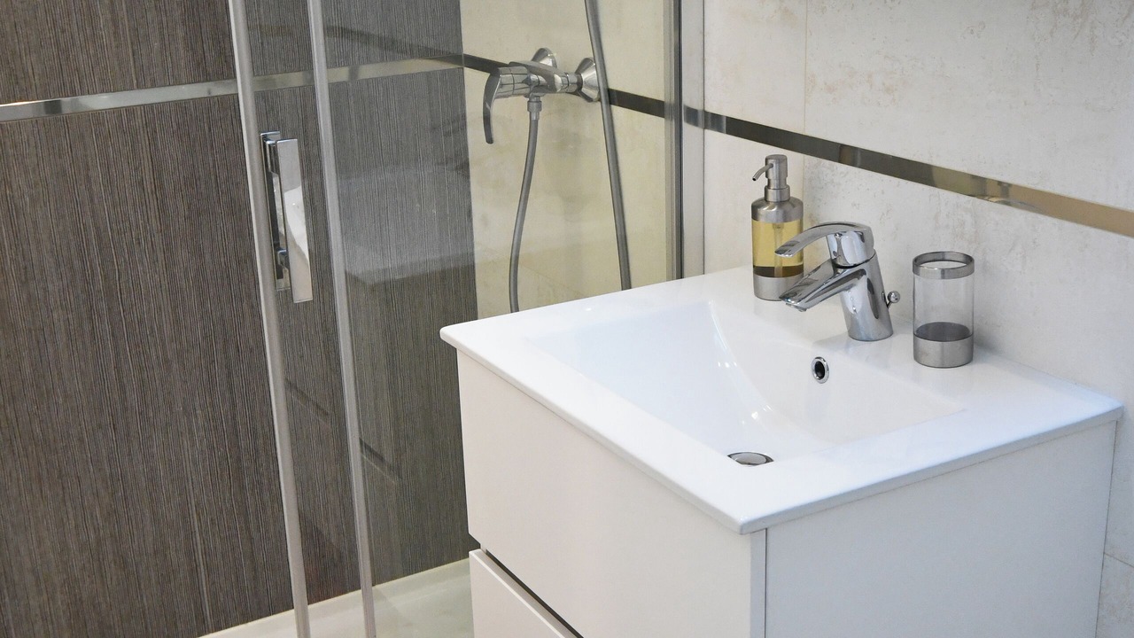 Photo of Bathroom in Bures-sur-Yvette