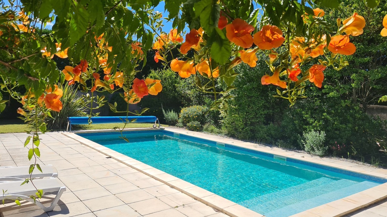Photo of Outdoor in Saint-Pierre-de-Vassols