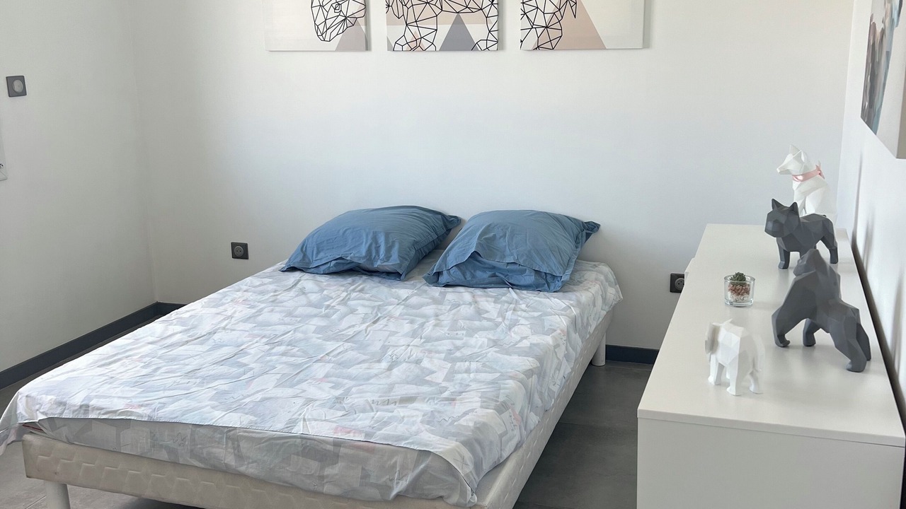 Photo of Bedroom in Romans-sur-Isere
