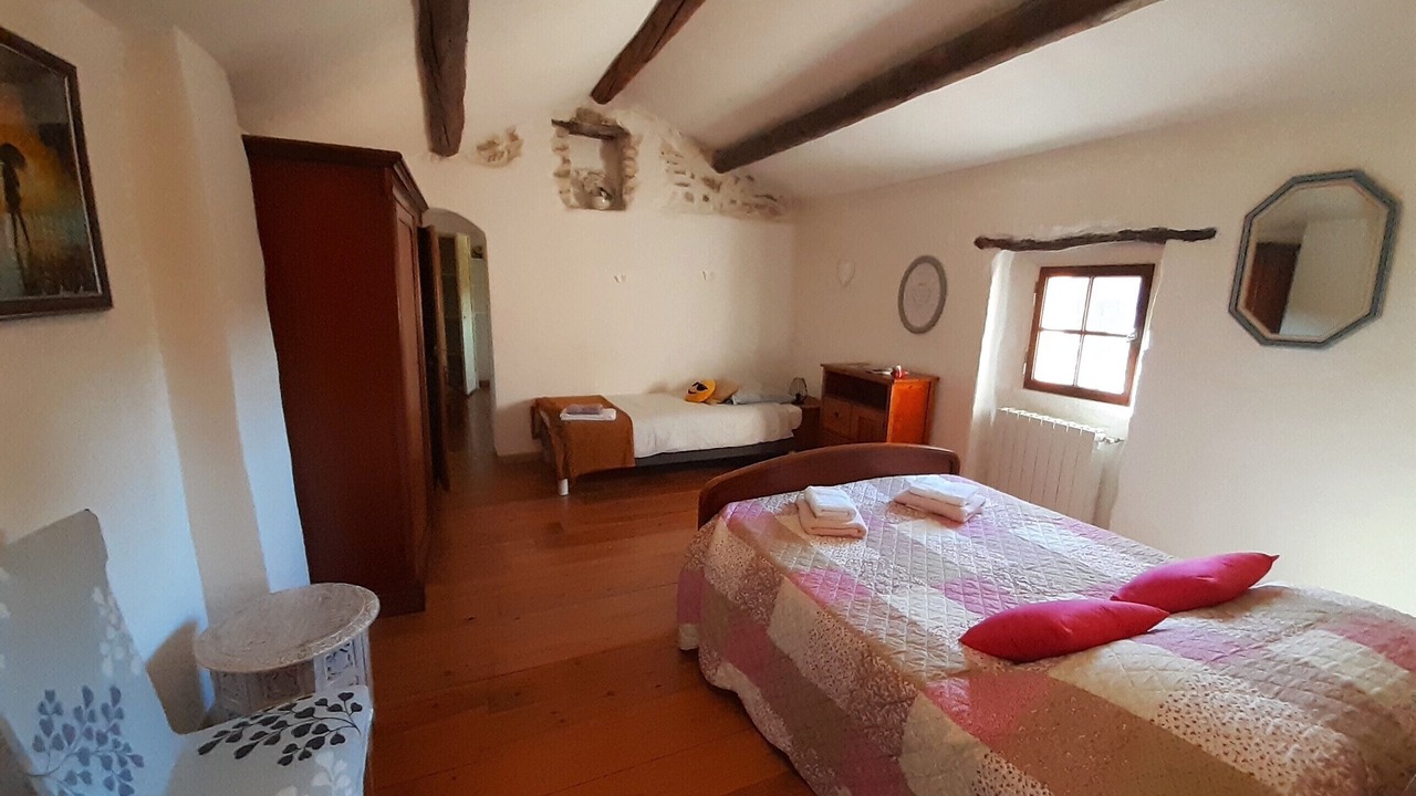 Photo of Bedroom in Roaix