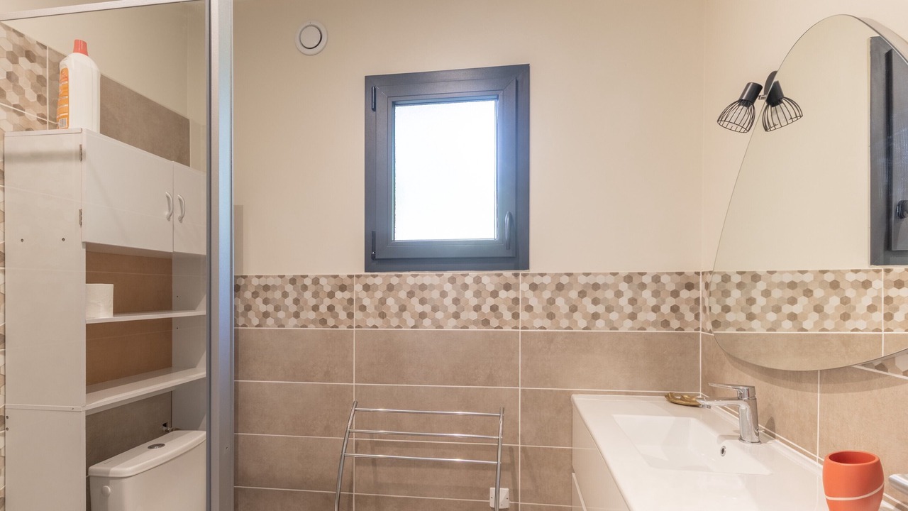 Photo of Bathroom in Vesseaux